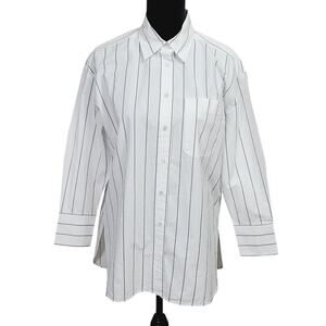 Banana Republic LS, Oversized Button Front White w/Gray Size PM **PRE-OWNED**